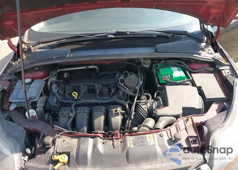 2014 Ford Focus Titanium z USA, uszkodzony, nr VIN 1FADP3N26EL458386